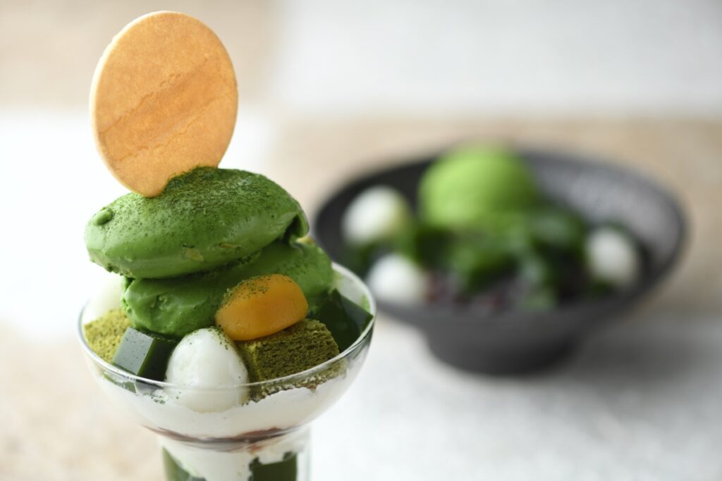 和を味わう。和菓子好きを虜にする抹茶パフェの魅力や歴史を紹介